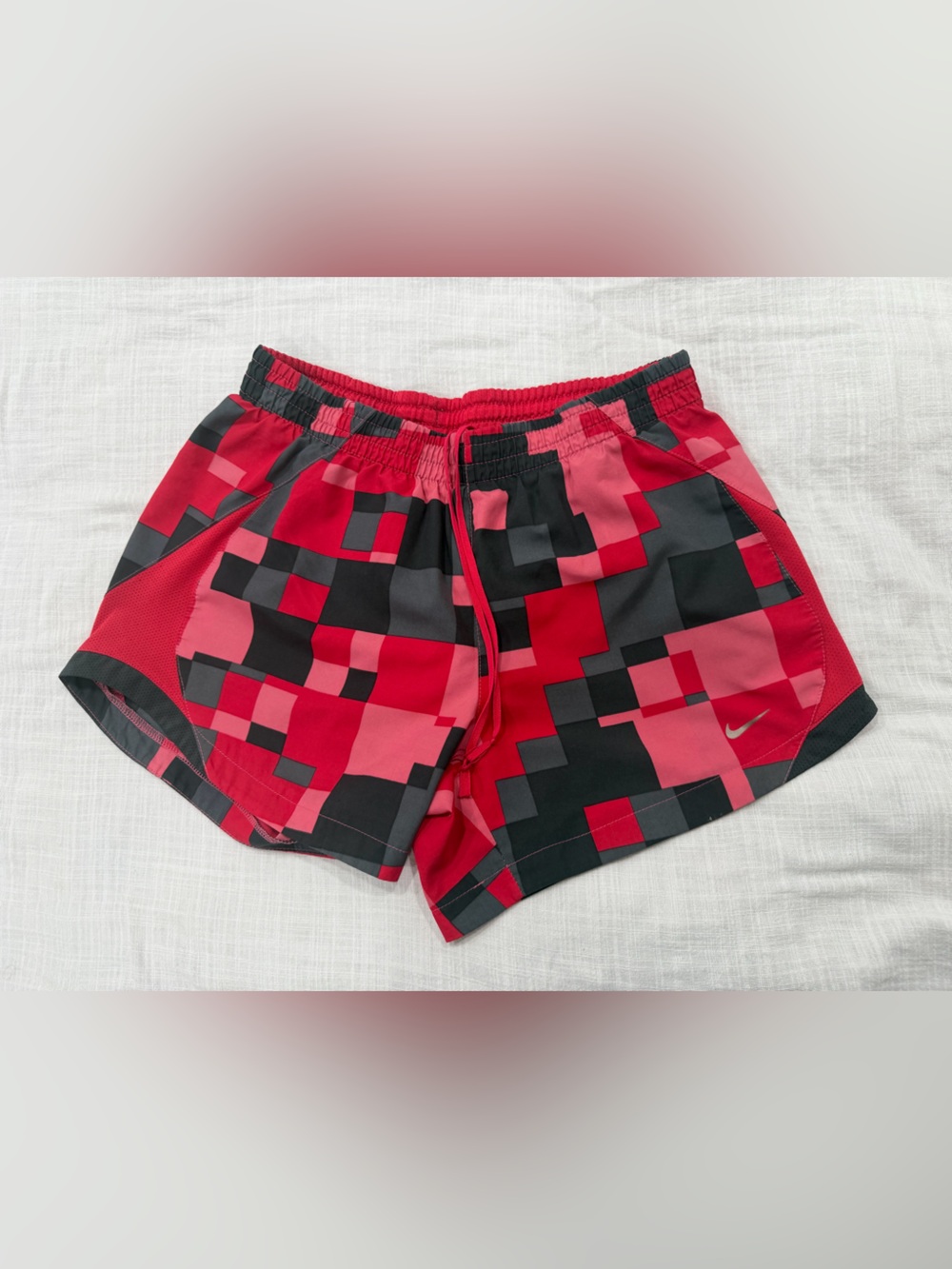 Nike Women’s Red and Black Pixel-Print Athletic Shorts